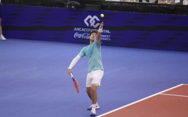 必一运动官网app-张奔斗：吴易昺，场上发射威力场下散放魅力