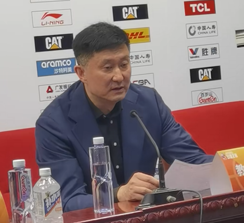 必一运动官网app-胜青岛发布会!杜锋大谈幸运,称赞王洪泽麦考尔,提2将身体不适